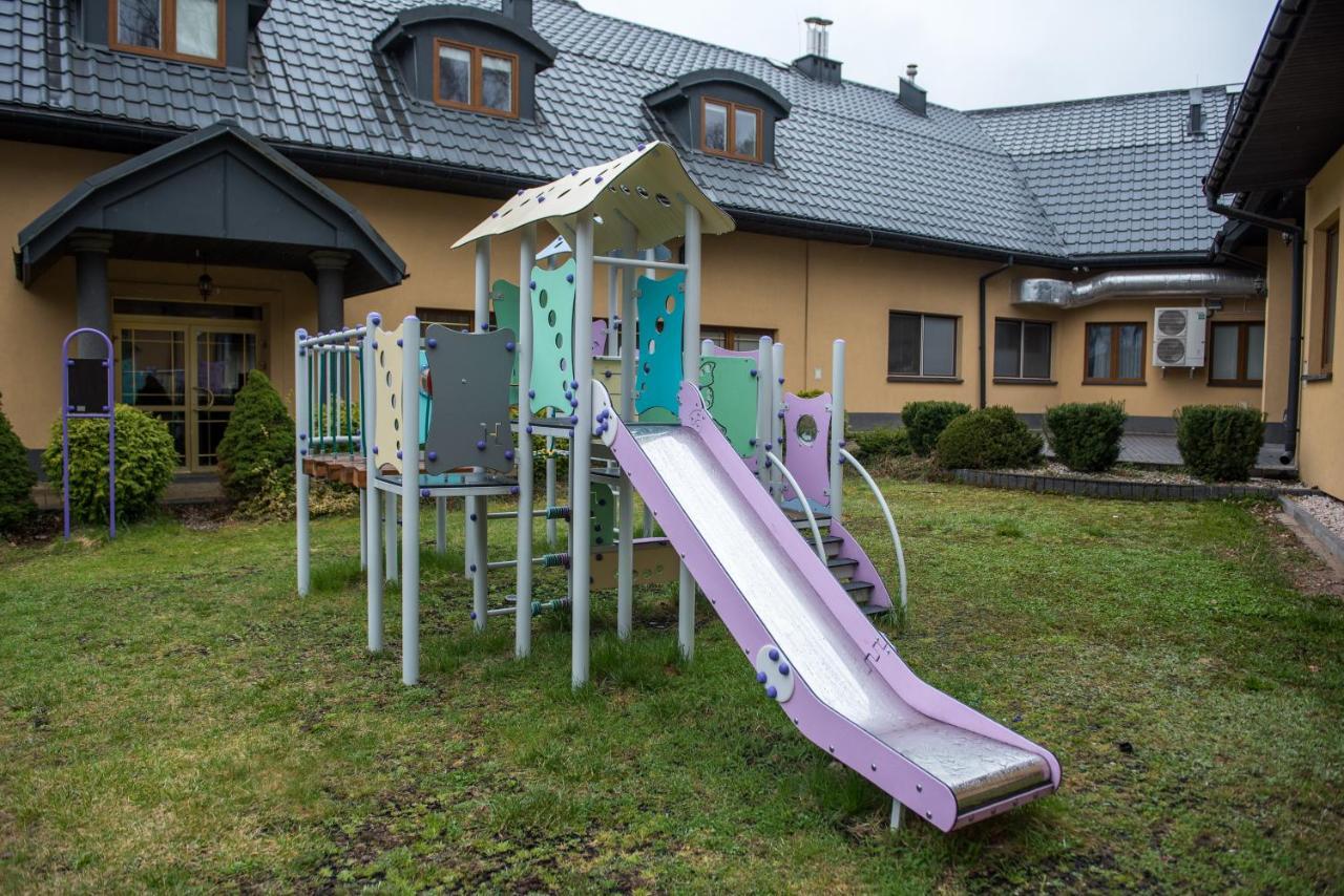 Hotel Paradiso Suchedniów Dış mekan fotoğraf
