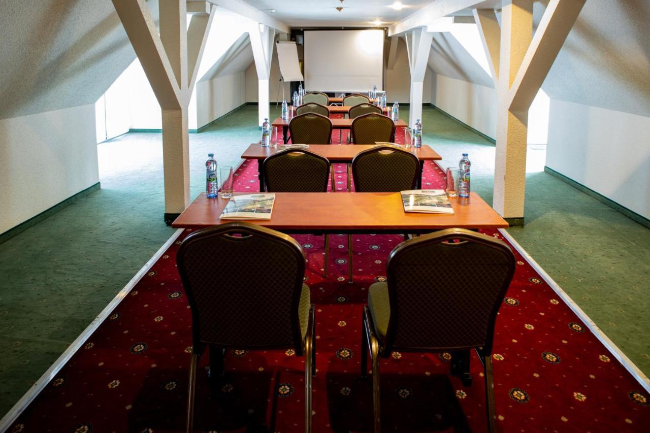 Hotel Paradiso Suchedniów Dış mekan fotoğraf
