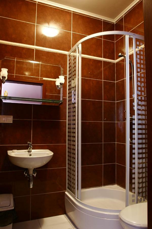 Hotel Paradiso Suchedniów Dış mekan fotoğraf
