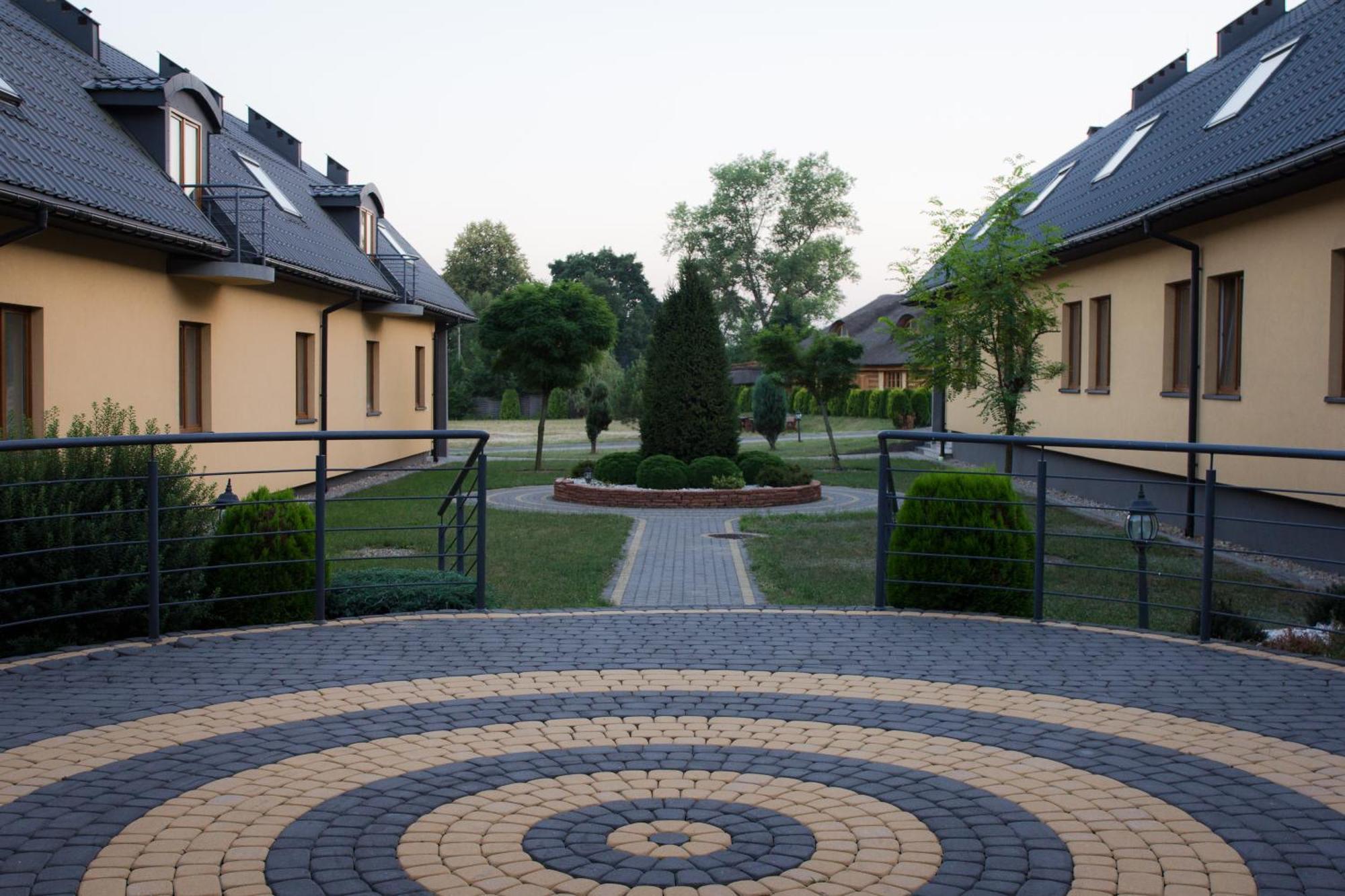 Hotel Paradiso Suchedniów Dış mekan fotoğraf